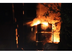 Geri Dönüşüm Fabrikasında Korkutan Yangın