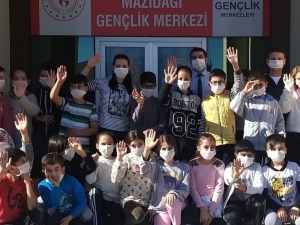 Mazıdağı’nda Öğrenciler, Lösemi Hastalarına Destek İçin Maske Taktı