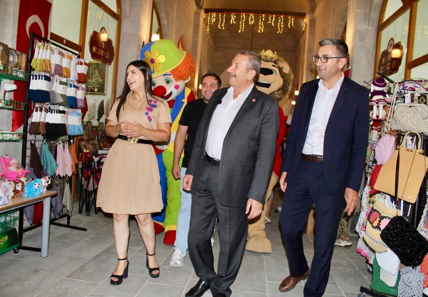 baskan-bozkurt-yusuf-pasa-bedesteni-esnafiyla-bir-araya-geldi