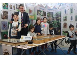 Prof. Dr. Özkan: “Tarımı İlaçlar Değil Böcekler Kurtaracak”