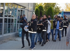 Vakıf Kurup Uyuşturucu Satan Zanlılardan 6’sı Tutuklandı