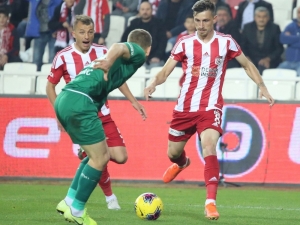 Süper Lig: Sivasspor: 0 - Konyaspor: 0 (İlk Yarı)