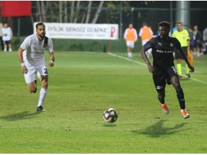 Altay Bir Siyah Bir Beyaz