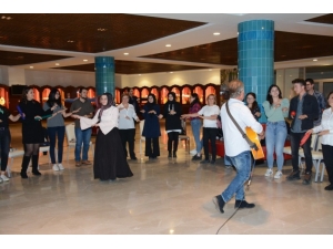 Prof. Dr. Torun’dan "Vur Davula Konuşsun" Atölyesi