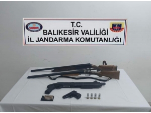 Balıkesir’de Güven Operasyonunda 32 Şahıs Yakalandı