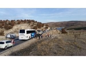 Saman Yüklü Tır Alev Alev Yandı