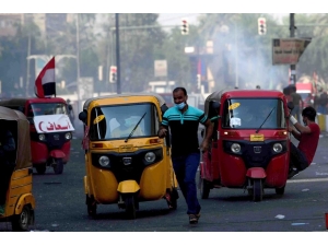 Bağdat’ta Protestocularla Güvenlik Güçleri Arasında Çatışma