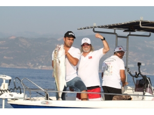 Alanya’da En Büyük Balığı Yakalamak İçin Yarıştılar