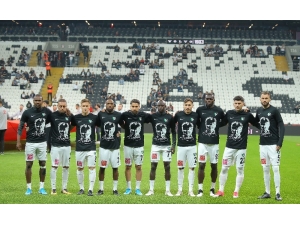 Süper Lig: Beşiktaş: 0 - Denizlispor: 0 (Maç Devam Ediyor)