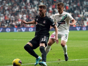Süper Lig: Beşiktaş: 0 - Denizlispor: 0 (İlk Yarı)