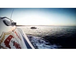 Kuşadası Açıklarında 68 Kaçak Göçmen Yakalandı