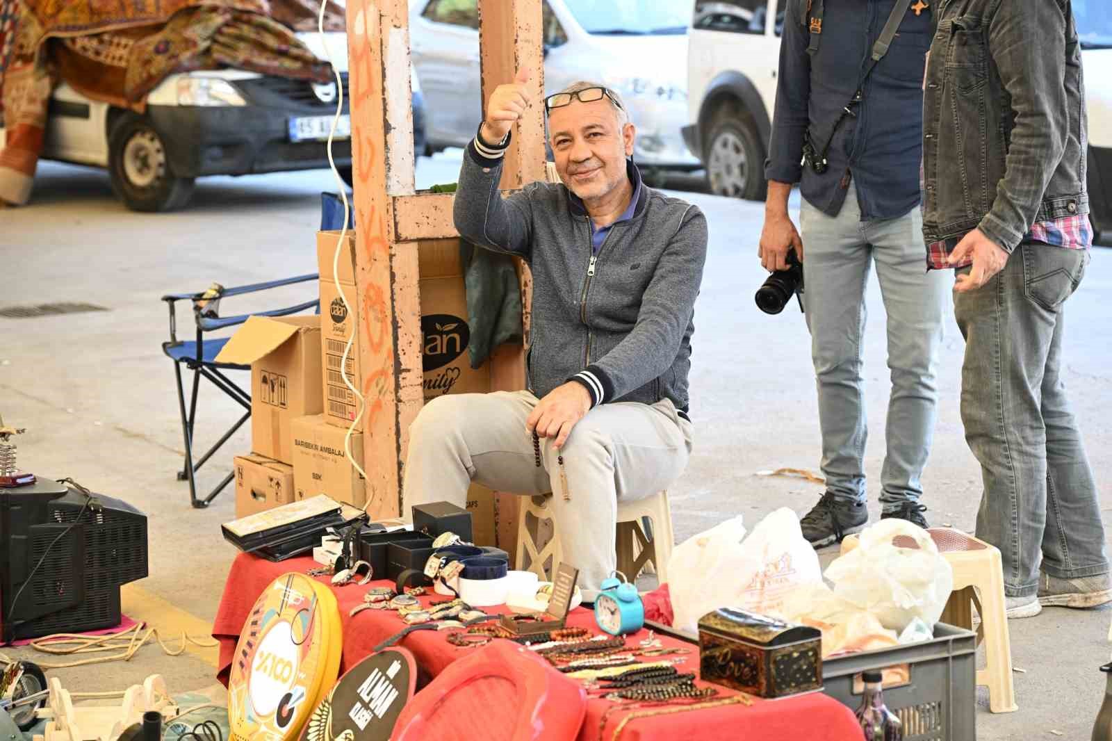 ikinci-el-esya-pazari-yeni-yerinde-vatandaslarla-bulusuyor
