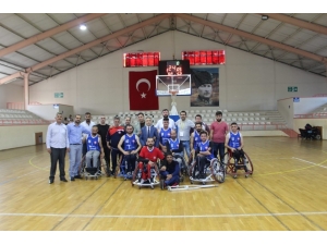 Van Bedensel Engelliler, Küçükçekmece Ekibini 52-50 Mağlup Etti