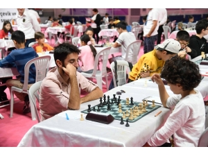 10 Kasım Atatürk’ü Anma Satranç Turnuvası Yapıldı