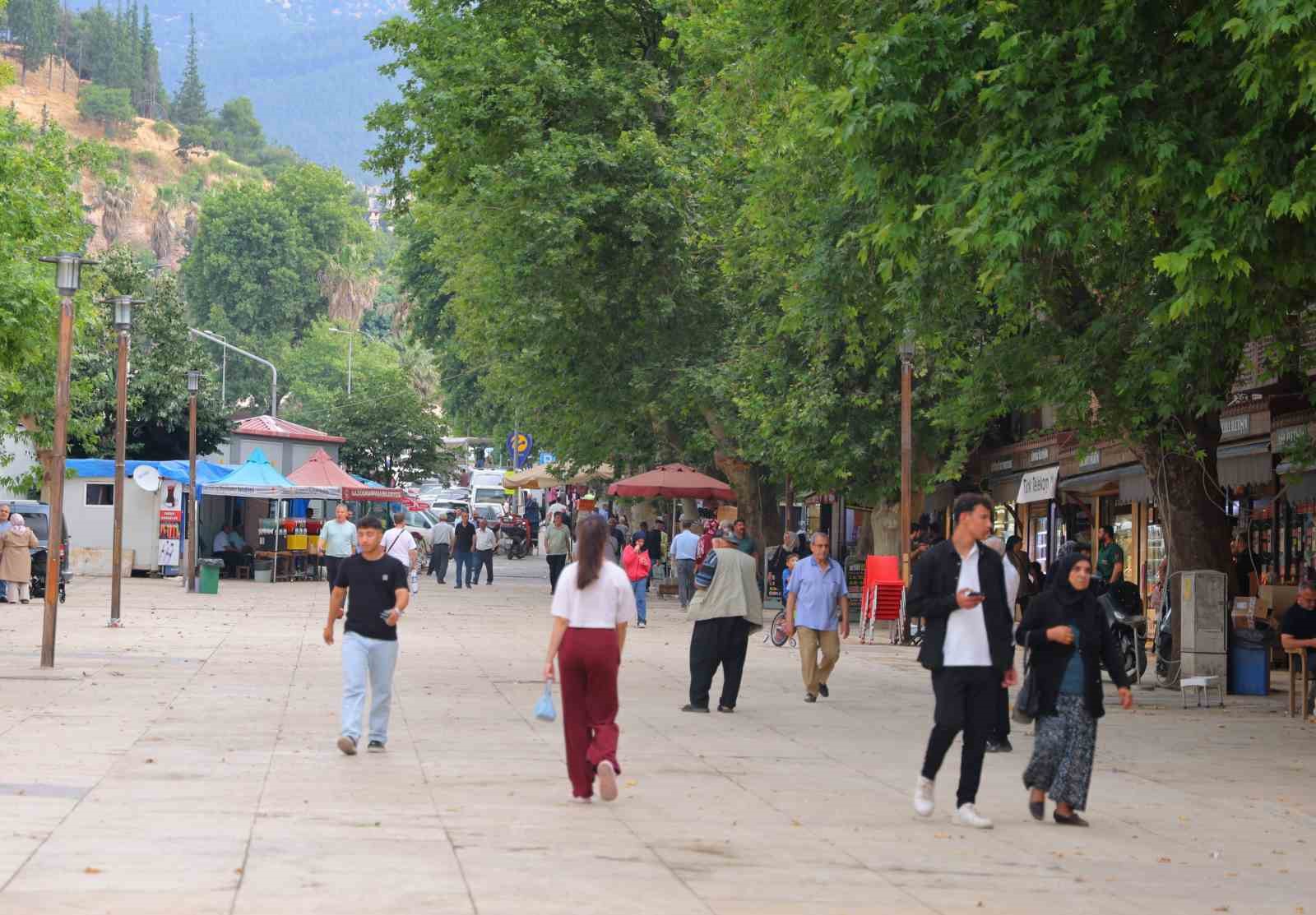 evlilik-kredisinde-yas-sinirinin-yukseltilmesi-talebi-kahramanmaras-ta-karsilik-buldu