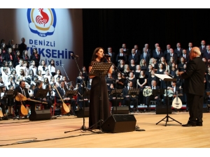 Büyükşehir Konservatuvarı Atatürk’ün Sevdiği Şarkıları Seslendirdi