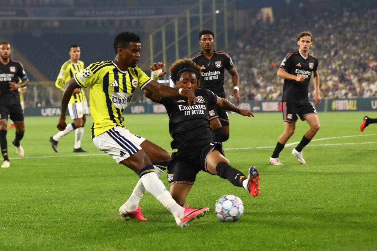 fenerbahce-lyon-ile-2-kez-berabere-kaldi