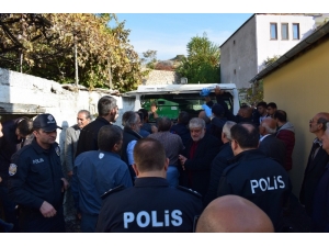 Karı Koca Sobadan Sızan Gazdan Hayatını Kaybetti