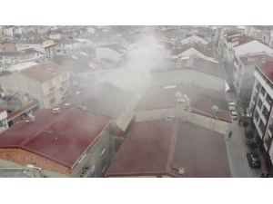 Esenyurt’ta Çatı Yangını Ucuz Atlatıldı