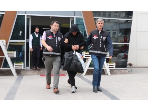 İzmit’te Arkadaşlarıyla Sohbet Eden Şahsı Öldüren Zanlı Tutuklandı