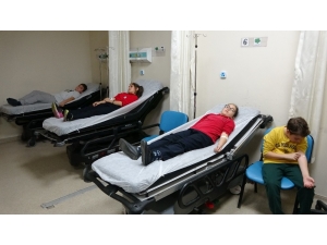 Lahmacundan Zehirlenen 13 Öğrenci Hastanelik Oldu