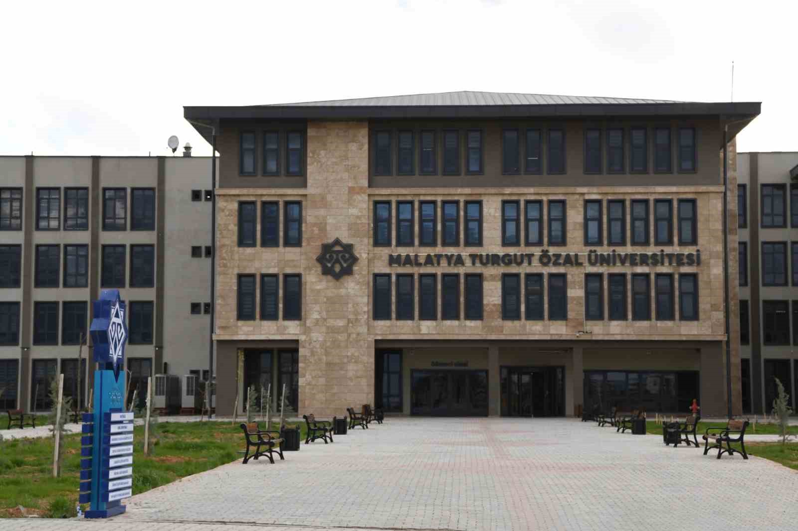 malatya-turgut-ozal-universitesi-nde-bilisim-teknolojileri-meslek-yuksekokulu-acildi