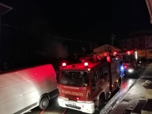 Gecekondu Yangını İtfaiyeyi Seferber Etti
