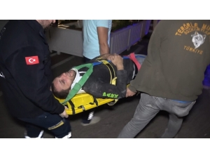 Mağaza Tadilatında Çalışan Genç İşçi Yüksekten Düşerek Yaralandı