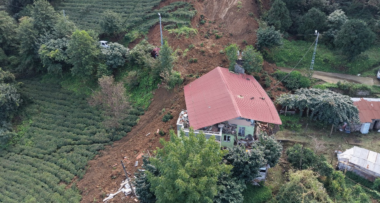 rize-de-siddetli-yagis-ve-heyelanin-bilancosu-netlesiyor