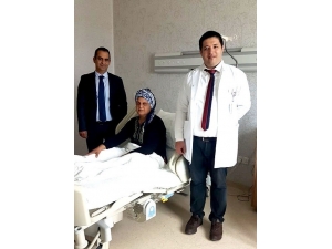 Beynin Riskli Bölgesindeki Tümör, Mikrocerrahi Yöntemle Alındı
