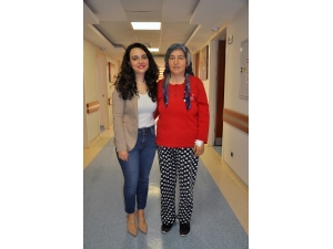 Tükürük Bezi Kanserinden Ameliyatla Kurtuldu