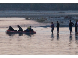 Batman Çayı’nda Kaybolan Şahsı Arama Çalışmaları Başlatıldı
