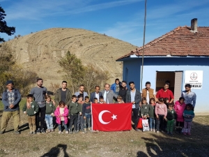 Yurtkur Öğrencilere El Uzattı