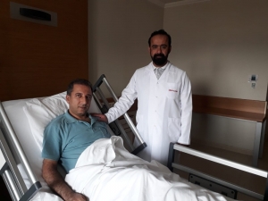 El Üstünden Anjiyo İle Sağlına Kavuştu