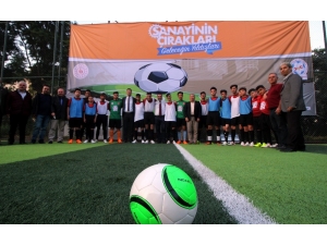 "Sanayinin Çırakları Geleceğin Yıldızları" Projesi