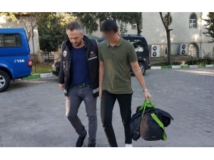 Fetö’den Aranan Genç Teslim Oldu