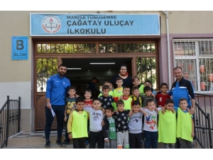 Yunusemre Genç Yetenekleri Arıyor