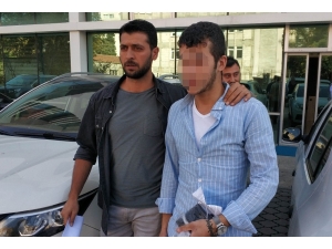 Bıçakla Yaralama Şüphelisi Tutuklandı