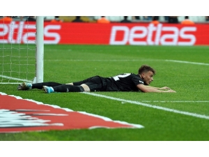 Adem Ljajic Ve Oğuzhan Görüşme Odasına Çağrılıyor!