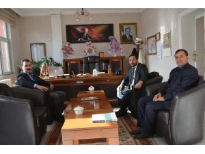 Kaymakam Koşal Ve Müftü Eviş İlçe Müftülüğünü Ziyaret Etti