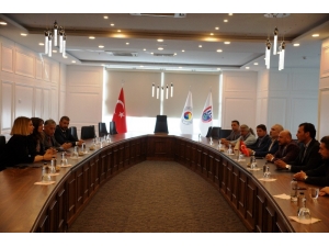 Ayto’dan Aydınlılara Vize Ofisi Müjdesi