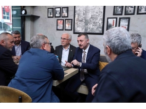 Büyükakın, İzmit’te Vatandaşlarla Buluştu