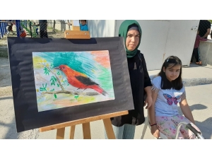 13 Yaşındaki Melisa Engelleri Resimle Aştı