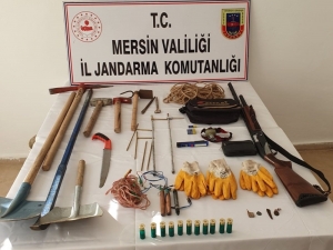 İzinsiz Kazı Yapan 5 Şüpheli Suçüstü Yakalandı