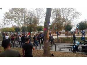 İbb Zabıtasından Seyyar Satıcılara Biber Gazlı Müdahale