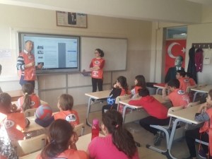 Burhaniye’de Öğrencilere Erozyon Semineri