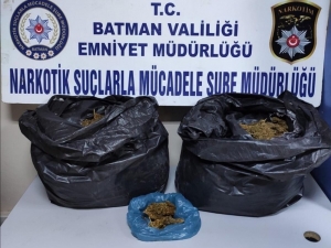 Batman’da 13 Kilo 750 Gram Esrar Ele Geçirildi