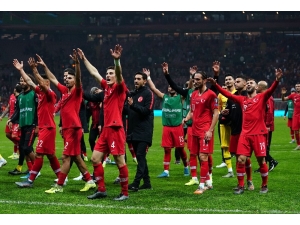 Millilerde Maç Sonu Büyük Sevinç