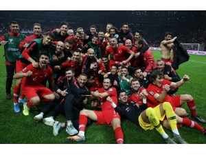 2020 Avrupa Futbol Şampiyonası Elemeleri H Grubu 9. Maçında Türkiye, İzlanda İle Berabere Kalarak Adını Avrupa Şampiyonası’na Yazdırmayı Garantiledi.