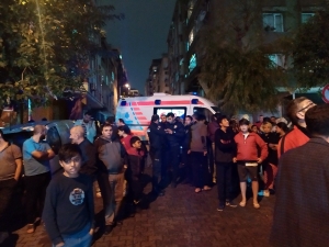 Bahçelievler’de Korkutan Apartman Yangını: 5 Kişi Dumandan Etkilendi